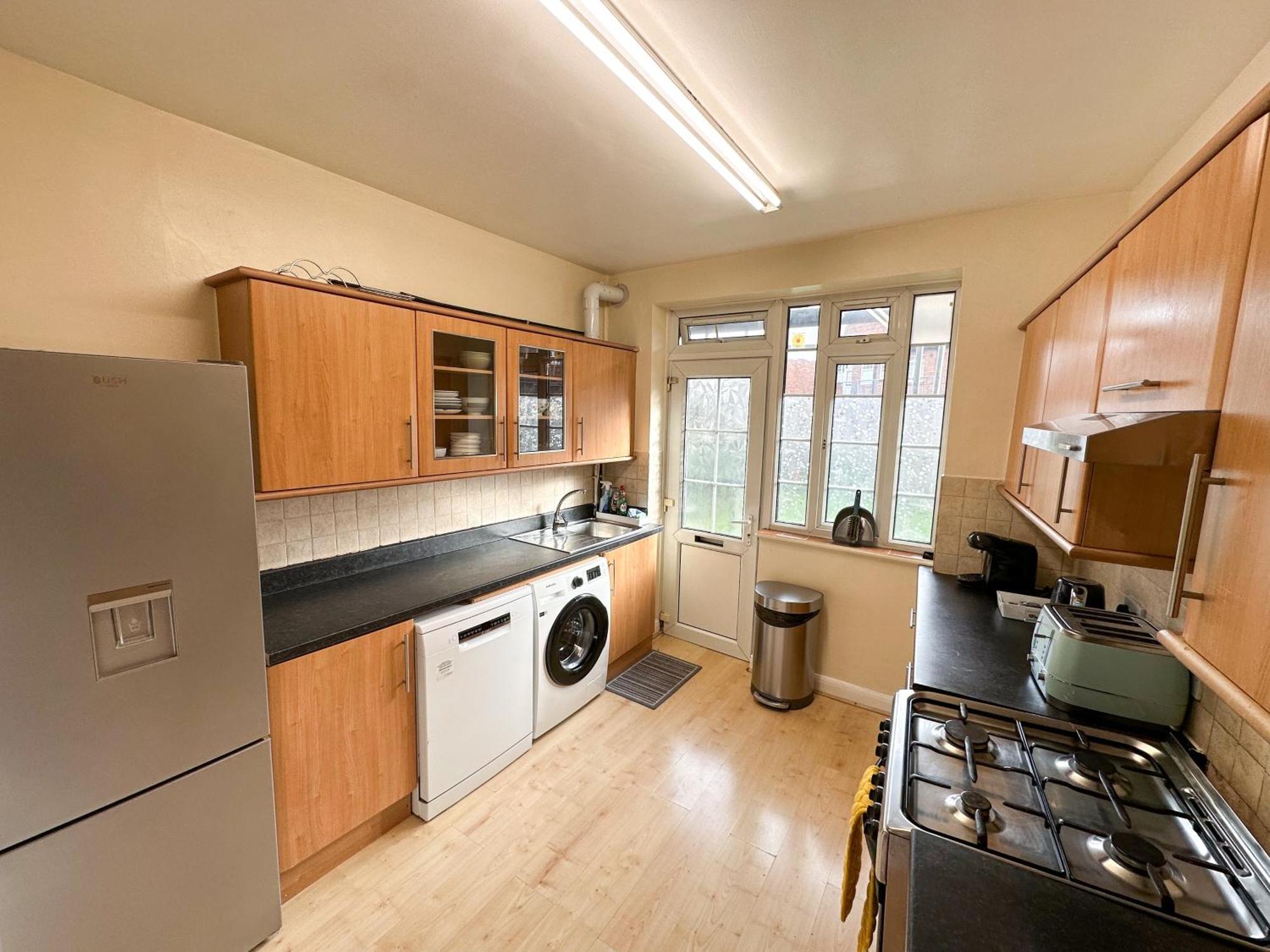 2 Bed Flat - Short Walk From Brent Cross Station Apartman Hendon Kültér fotó
