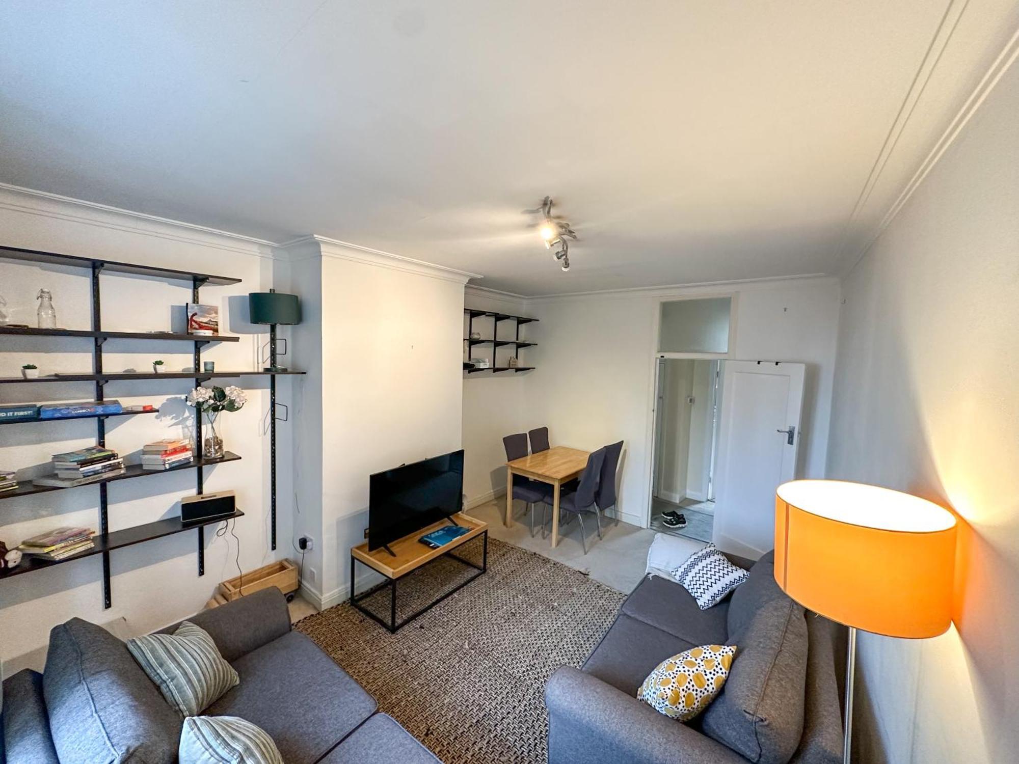 2 Bed Flat - Short Walk From Brent Cross Station Apartman Hendon Kültér fotó